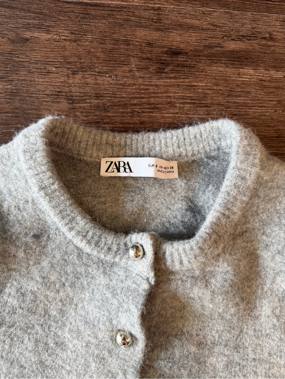 Zara Heather Gray Short-Sleeve Button-Up Crew Cardigan - Picture 2 of 3